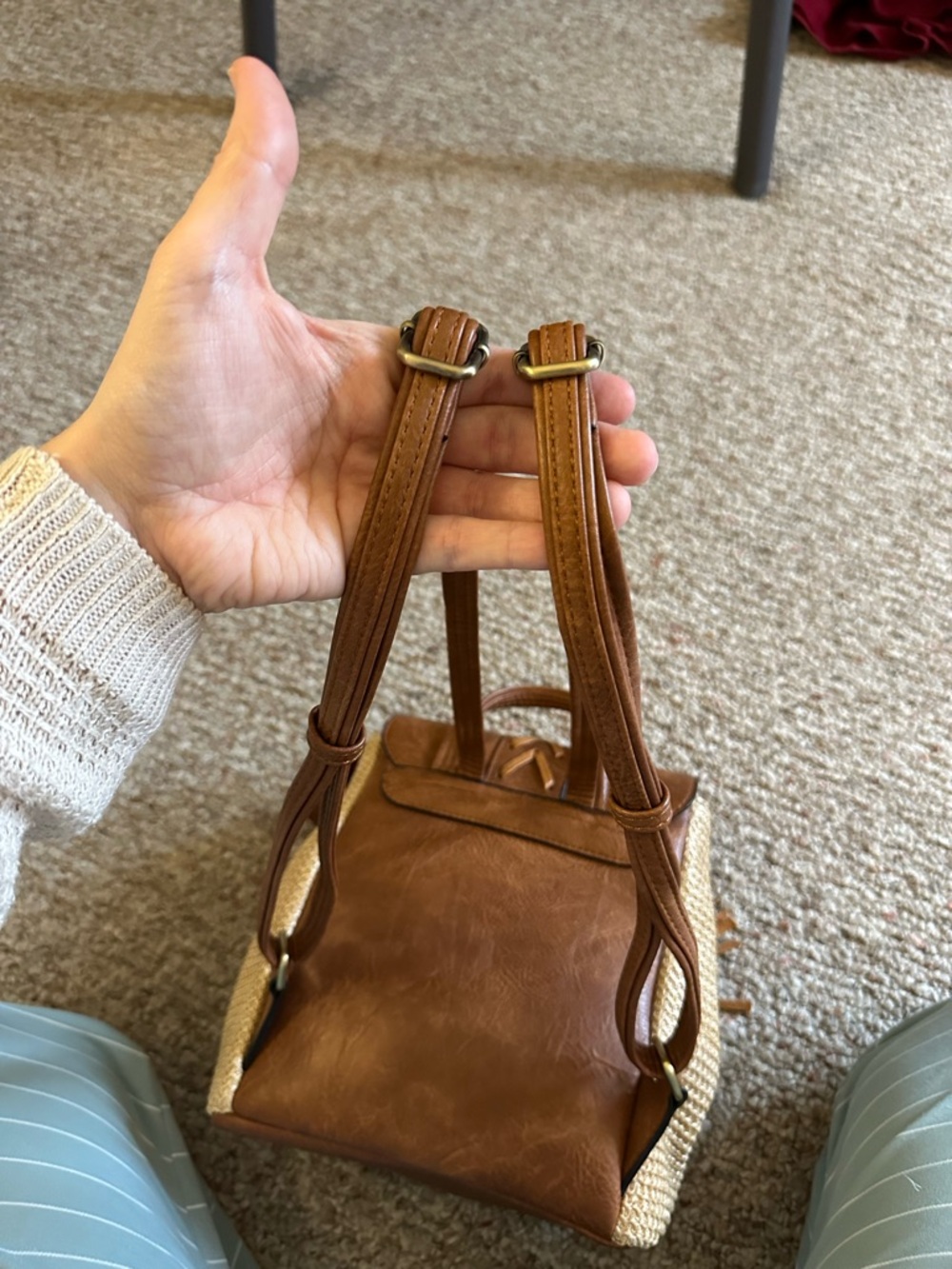 Raffia and Vegan Leather Backpack - Picture 16 of 16